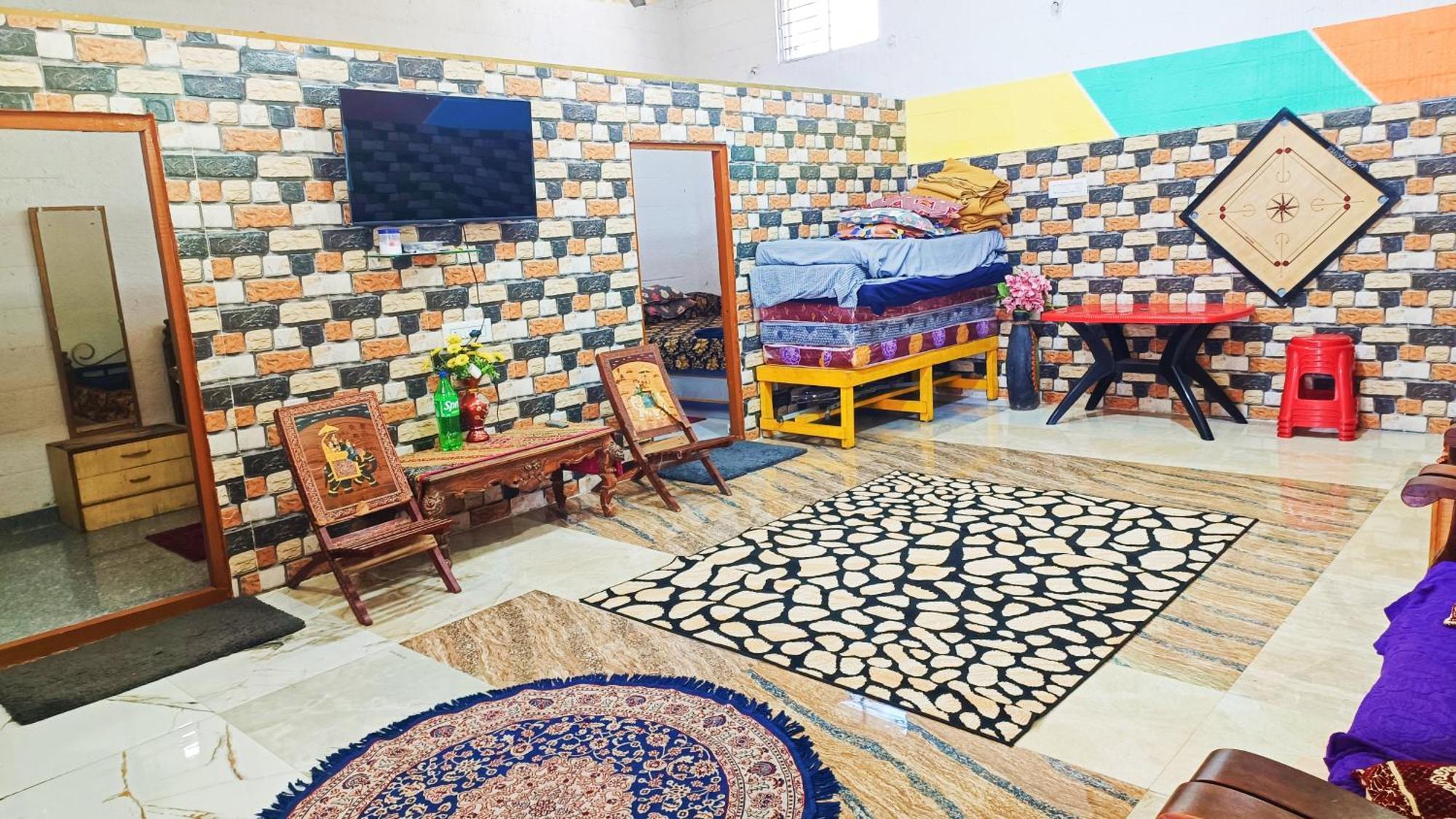 Sahara Family Homestay Мисор Екстериор снимка